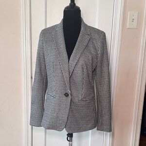 Women's Ann Taylor NWT Black and White Houndstooth Blazer Size 10P